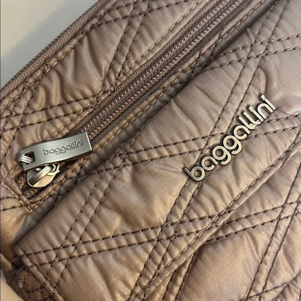Baggallini-Modern Everywhere Mini Bag Crossbody #baggallini #mini #new - Picture 8 of 14